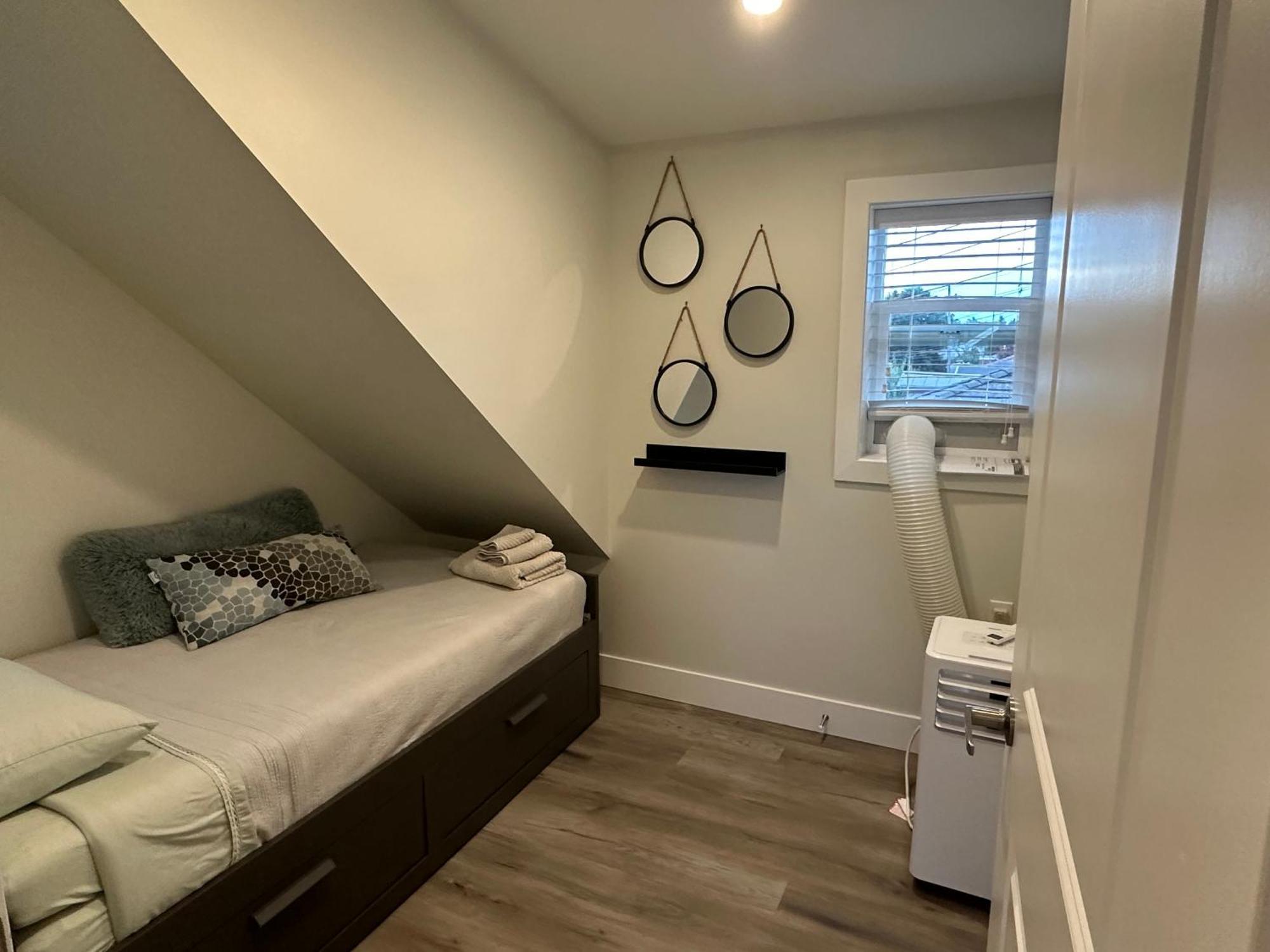 Bright And Cozy Modern Home In Vancouver - Central To Yvr-Downtown - Free Private Parking Екстериор снимка