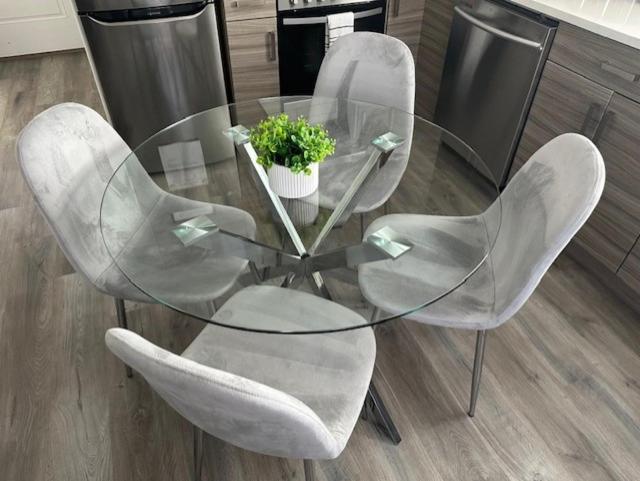 Bright And Cozy Modern Home In Vancouver - Central To Yvr-Downtown - Free Private Parking Екстериор снимка
